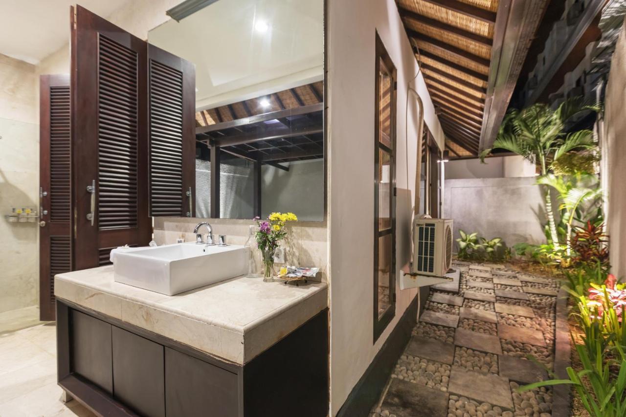 Villa Litera Seminyak  Luaran gambar